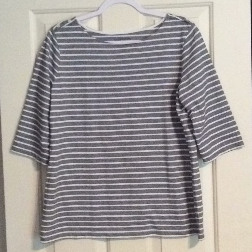 🌟 BUNDLE 3 For $12 - 3/4 Sleeve Top - XL